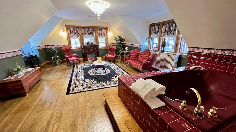 Suite with Hot Tub interior